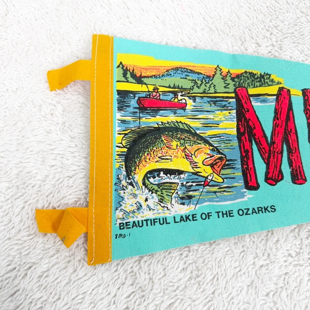 Vintage Missouri State Pennant Vibrant Decor Man Cave Felt Mid Century 24